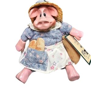 Russ Berrie Ms. Hogmore figure